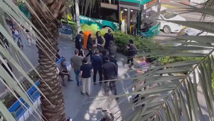 شاهد : قمع وقفة احتجاجية ضد الحرب في مدينة حيفا